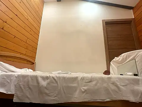 Luzia_Tv live sex cam