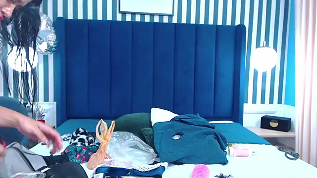 GiaTegel's cam snapshot