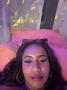 AlisonHoot69 live sex cam