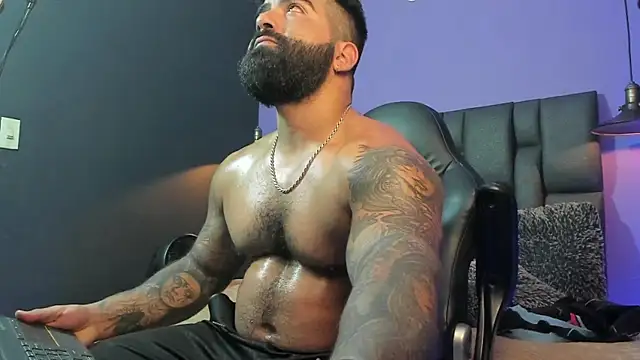 Lyon_vach live sex cam