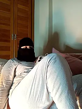 LONA-_-'s cam snapshot