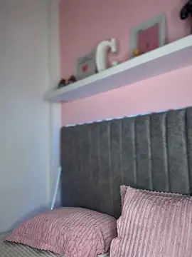 Emily_Cooper7's cam snapshot