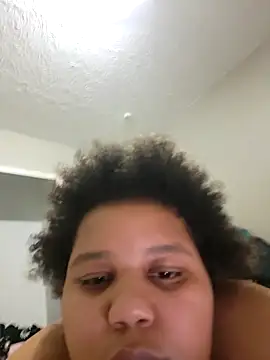 chocolate_bella's cam snapshot