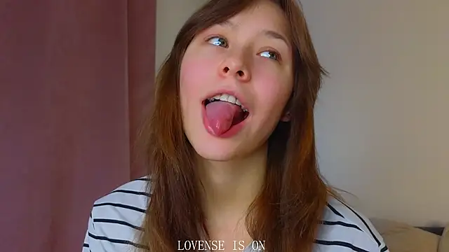 BritniBers live sex cam