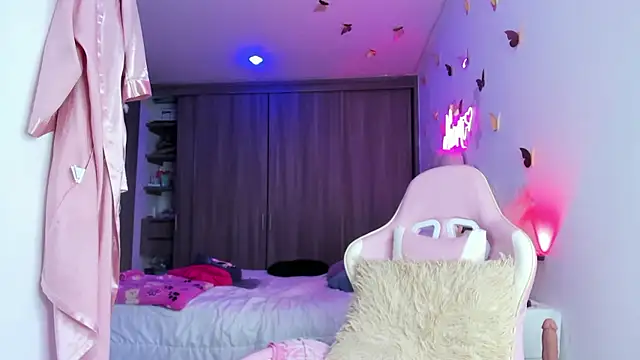 NaomiAsha live sex cam