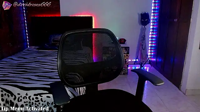 davidroses420's cam snapshot