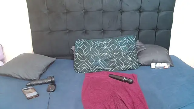 CaramelBootty's cam snapshot