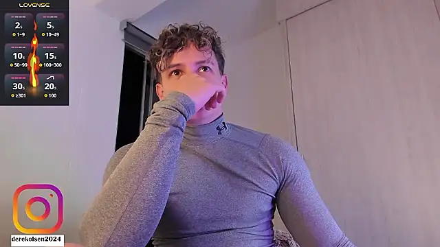 DerekOlsen live sex cam