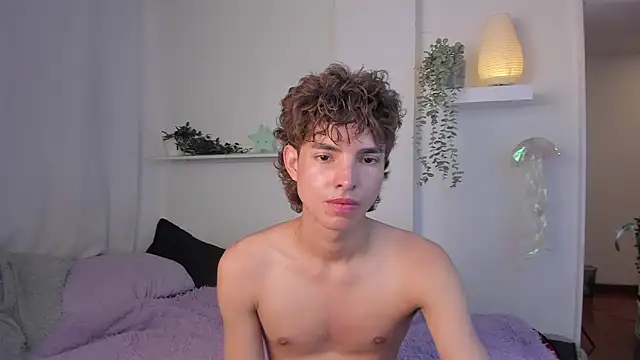 santy-kitty live sex cam