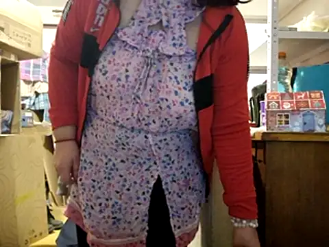 Samantha_Squirt@xh live sex cam