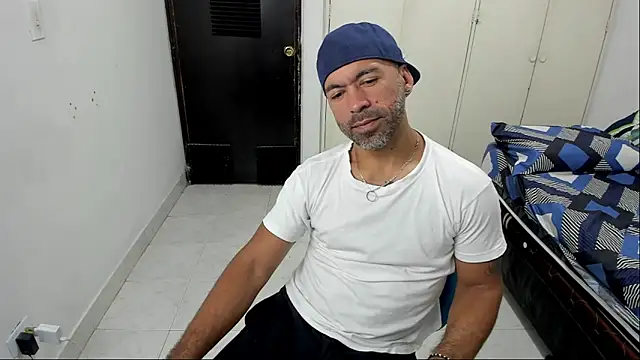 hotjoy01055's cam snapshot