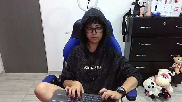 thomascooper7 live sex cam