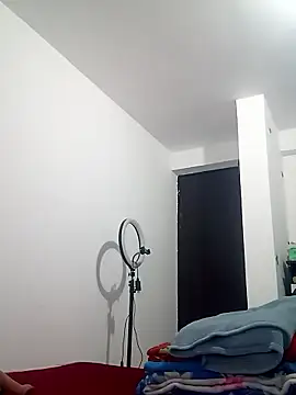 phoop_lilaa's cam snapshot