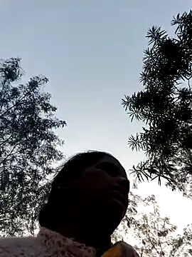 Manvi_hote's cam snapshot