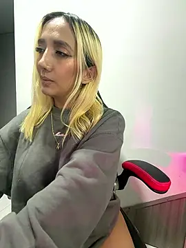 Isa_klein's cam snapshot