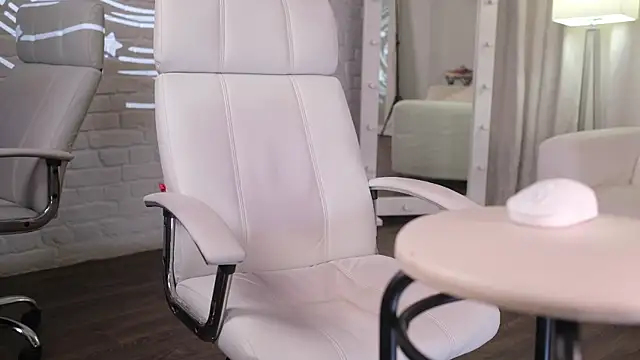 Margo_Pearls live sex cam