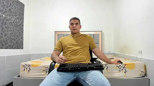 simookeler live sex cam