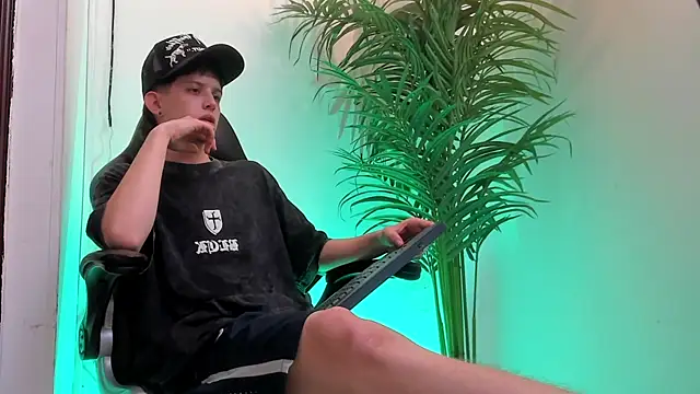 sebastamayo_ live sex cam