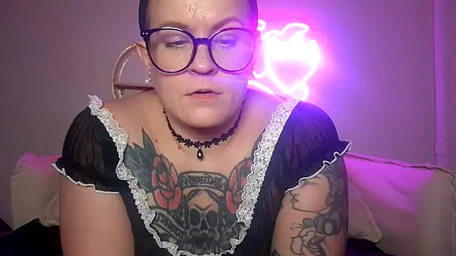 quinnmariexo live sex cam