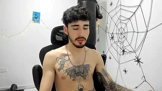 DmitriSanders live sex cam