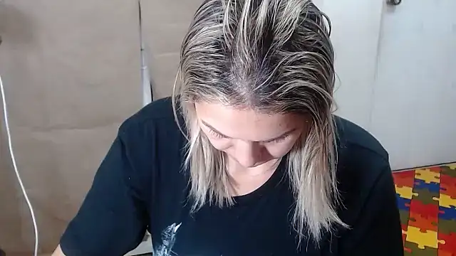 Chantal_hott's cam snapshot