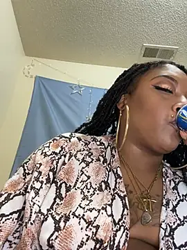 Egyptian_reign's cam snapshot