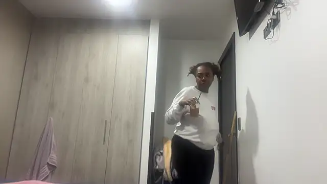 ChocolateCakeQueen live sex cam