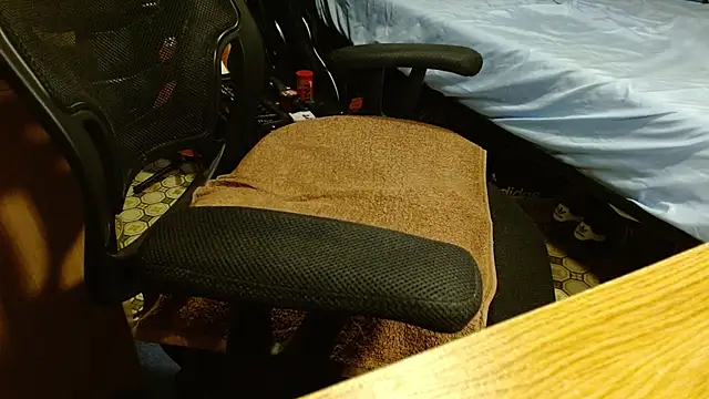 readytocome90's cam snapshot