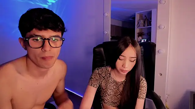 Mikeyvioleta_ live sex cam