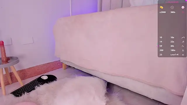 your_alina18's cam snapshot