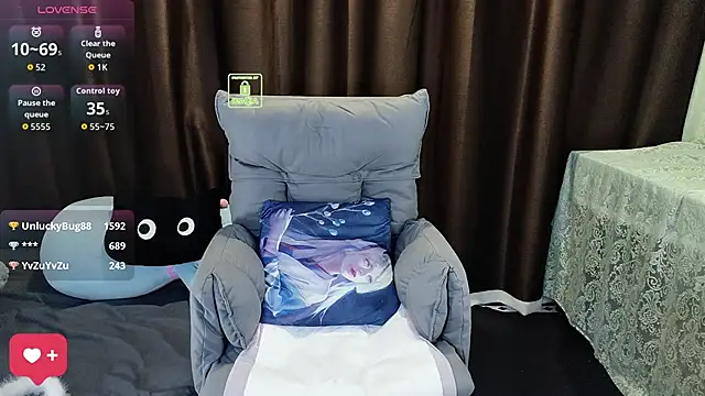 Queenbb88 live sex cam