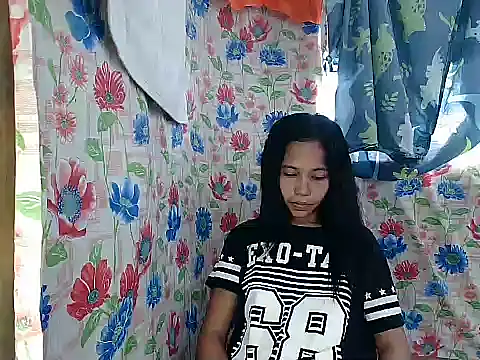 PinaySkinnyGirl live sex cam