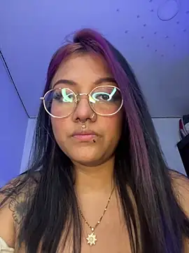 queen_of_you_heart's cam snapshot