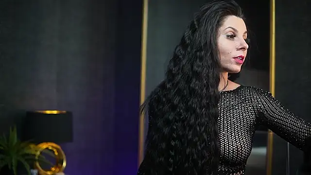 GiaEasyIce live sex cam