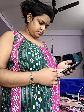 Deborbhavi222 live sex cam