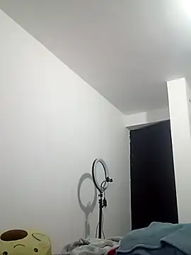 phoop_lilaa's cam snapshot