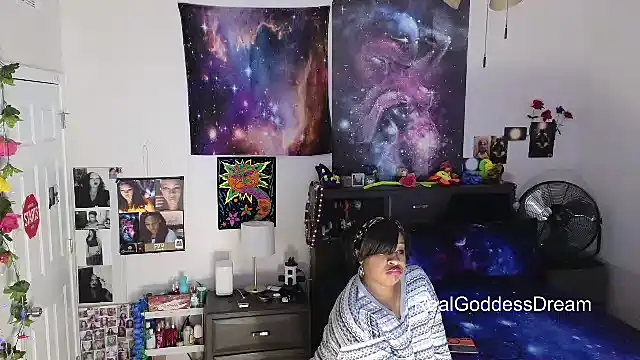 realgoddessdream's cam snapshot