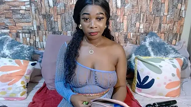 AmberVixenxx's cam snapshot