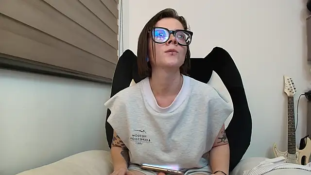 Hannah______'s cam snapshot