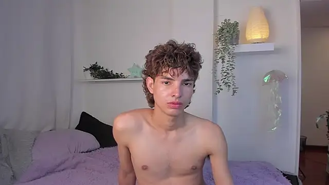 santy-kitty live sex cam