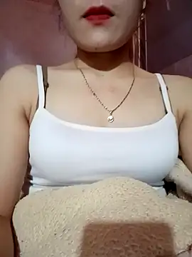 LucyyLy's cam snapshot