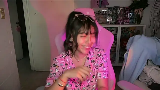 kaithra's cam snapshot