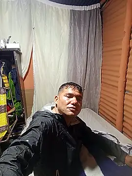 Franklin111230 live sex cam