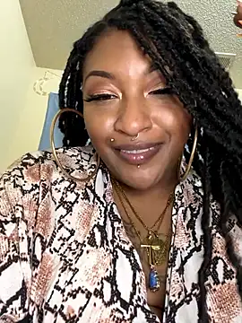 Egyptian_reign's cam snapshot