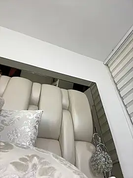 ALISSON_FOXXX1's cam snapshot