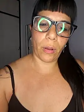 angielove1905's cam snapshot