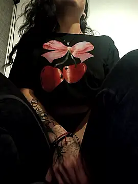 Lila_Desiree live sex cam