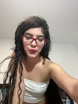 dani_bela's cam snapshot