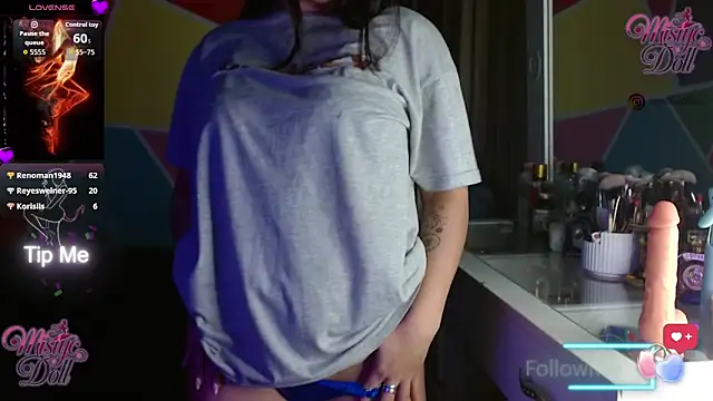 Mysticdooll69's cam snapshot