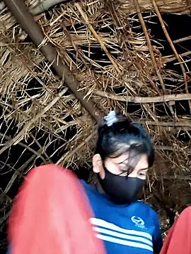 Janvi_Jaitly's cam snapshot